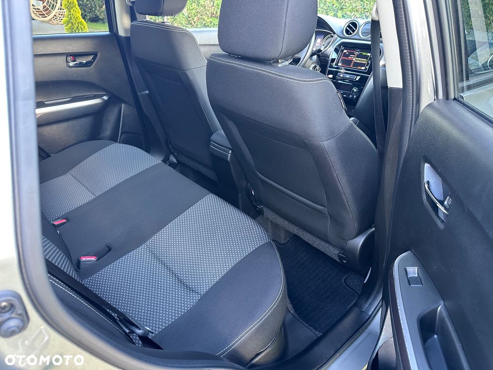 Suzuki Vitara 1.4 Boosterjet Hybrid Comfort+ - 13