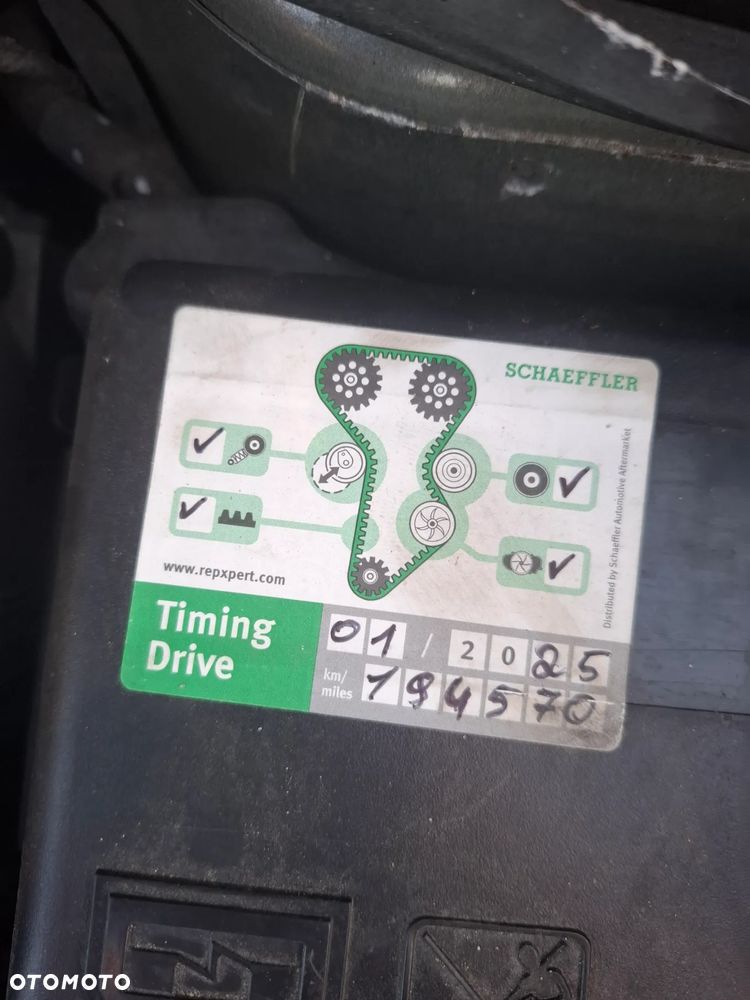 Citroën C4 Cactus BlueHDi 100 82g Stop&Start Feel - 30