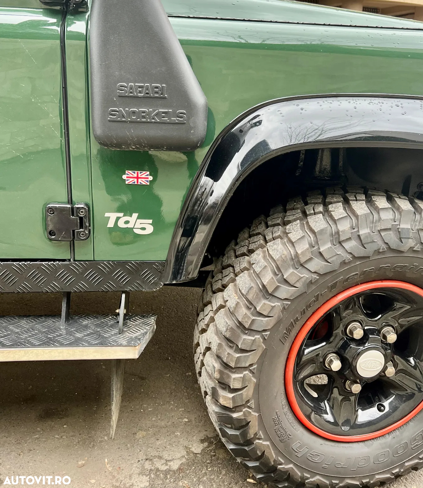 Land Rover Defender 110 S/W - 3
