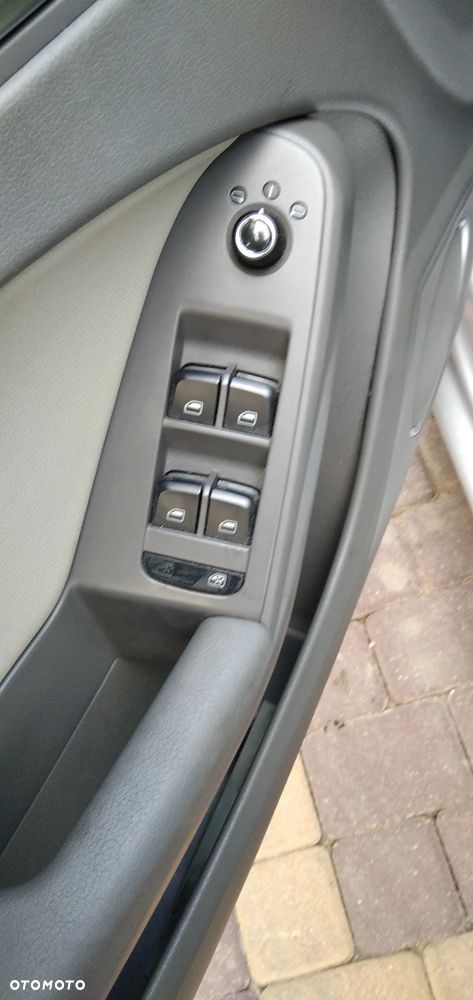 Audi A4 Avant 2.0 TDI - 23