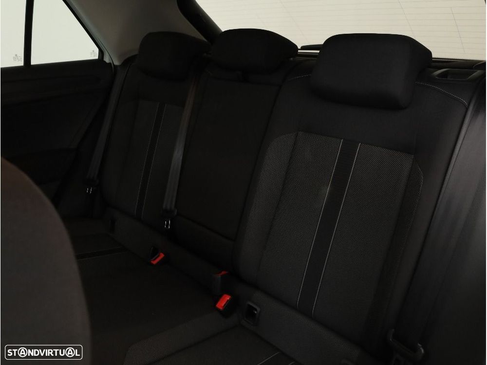 VW T-Roc 1.0 TSI Urban - 15