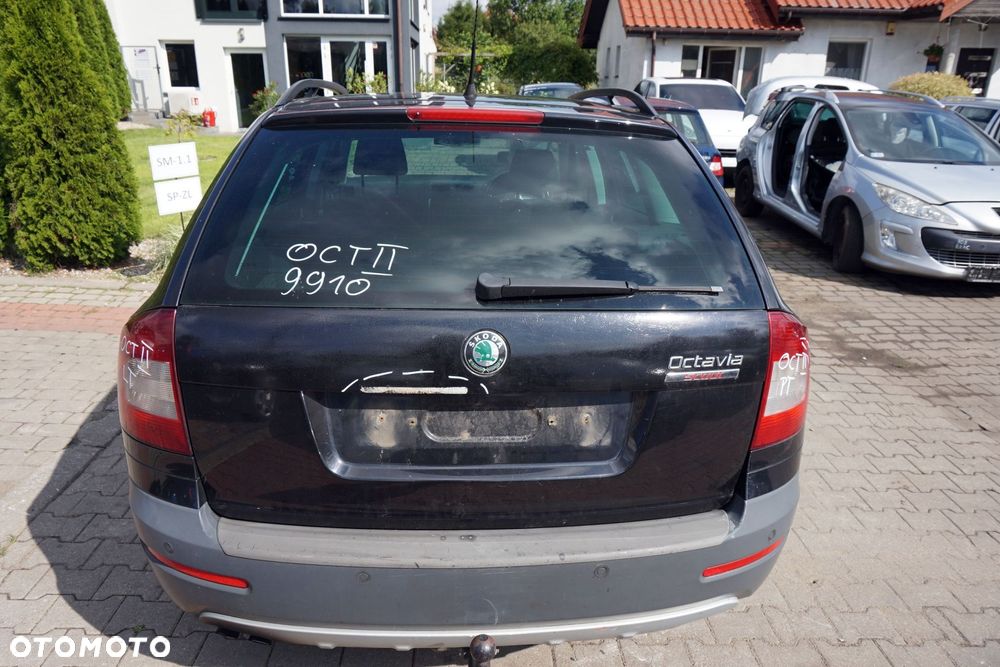 KLAPA BAGAŻNIKA TYLNA OCTAVIA II 1Z5 LIFT KOMBI 9910  CZARNY SKODA 2008-2013 - 1