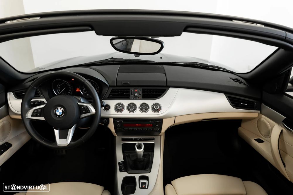 BMW Z4 23 i - 9