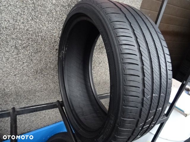 235/40/R19 92V Michelin Primacy MXM4 - 2