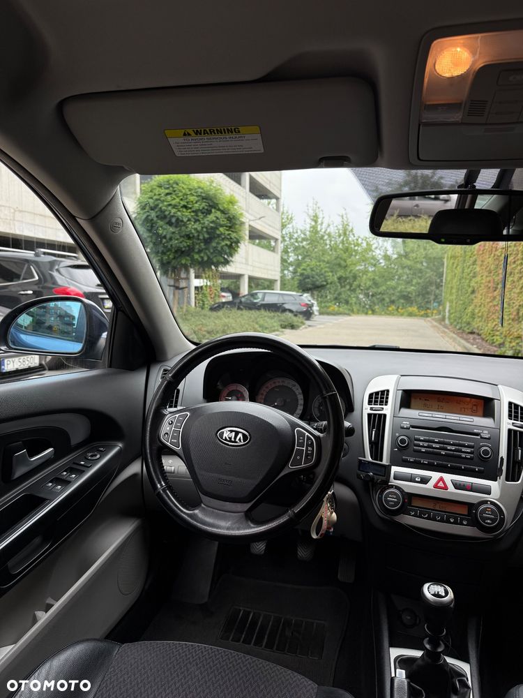 Kia Ceed - 7