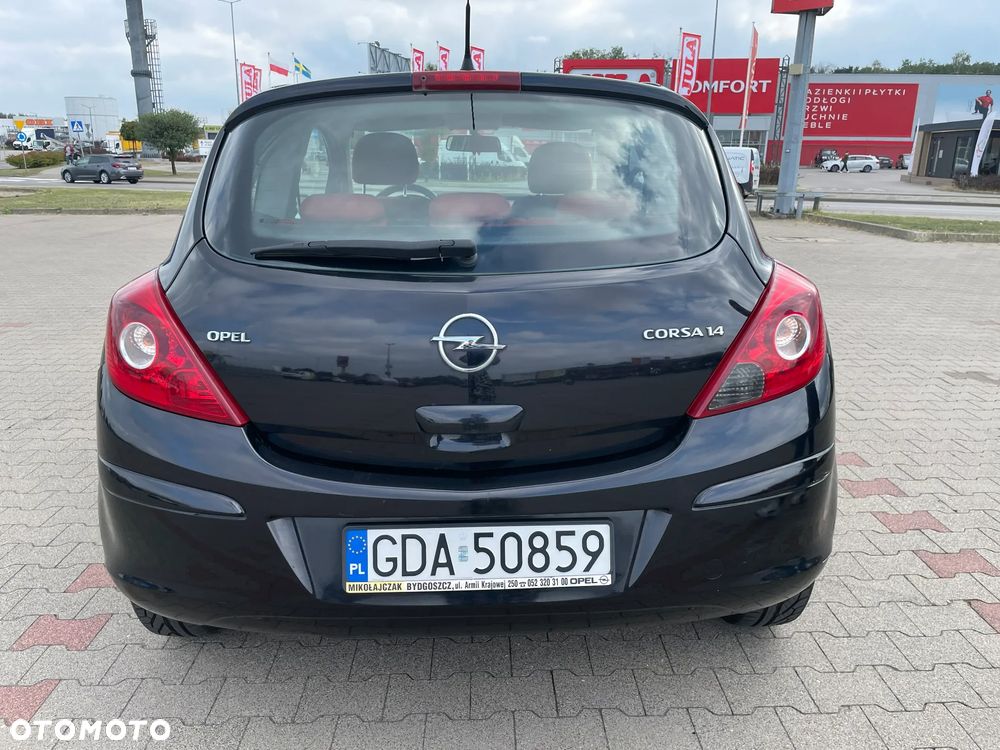 Opel Corsa 1.4 16V Cosmo - 5