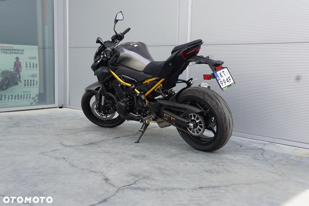 Kawasaki Z 900 - 5