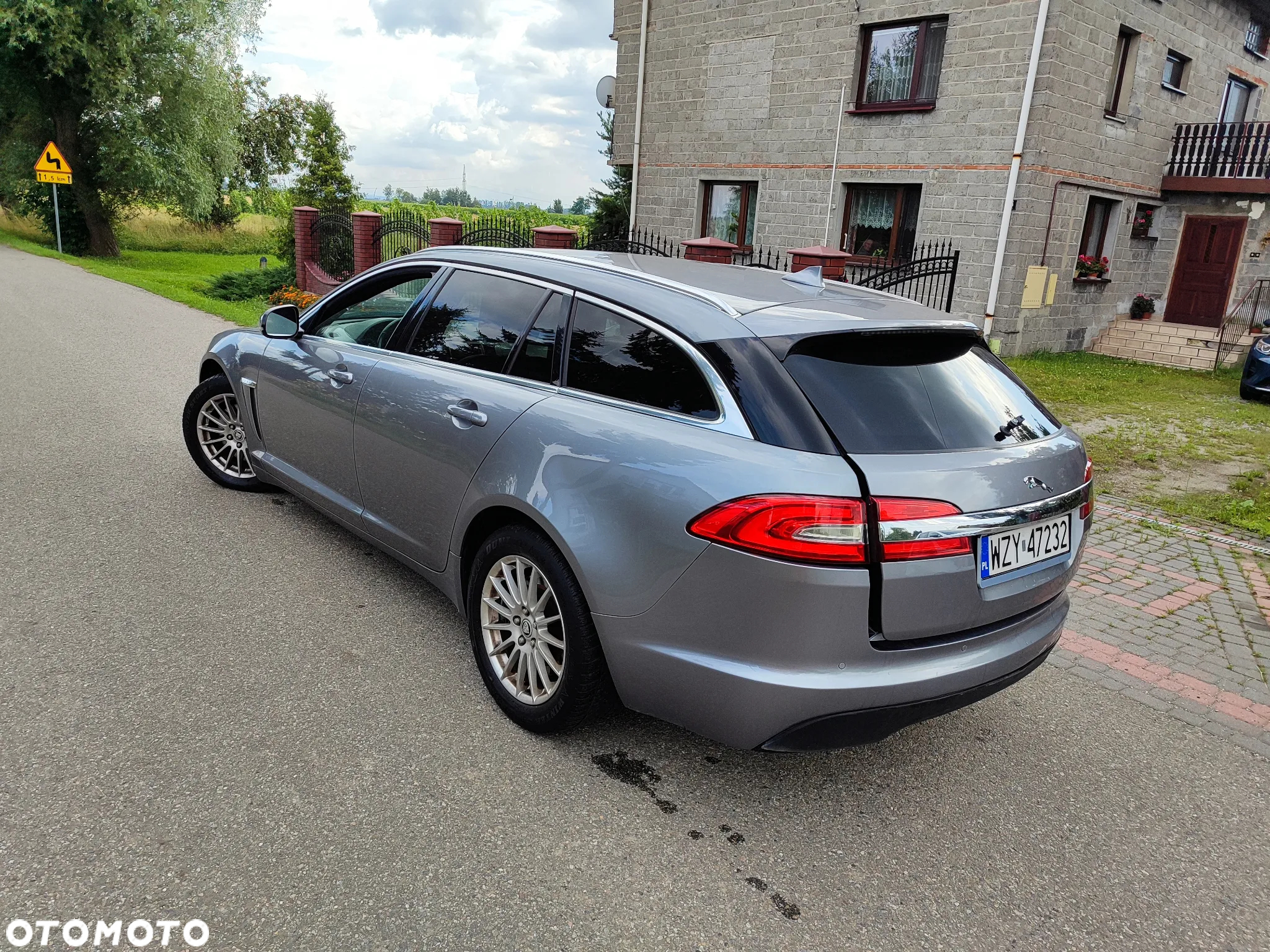 Jaguar XF 2.2 D Luxury - 3