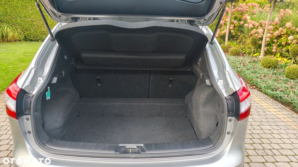 Nissan Qashqai 1.2 DIG-T Visia EU6 - 16
