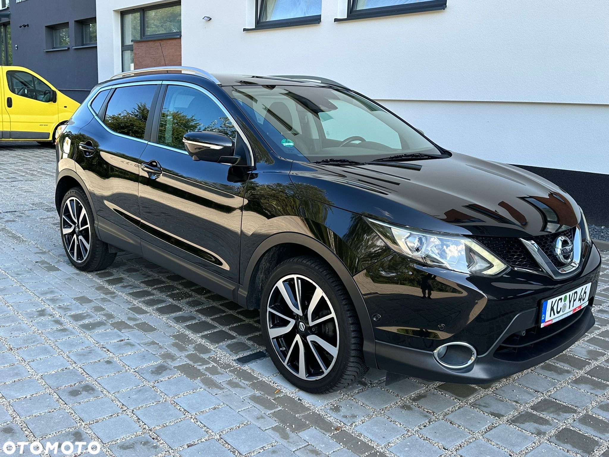 Nissan Qashqai - 1