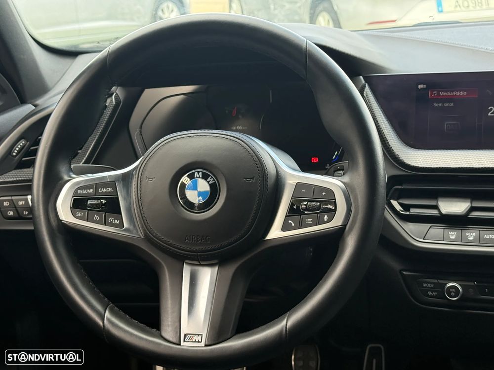 BMW 116 d Pack Desportivo M - 32