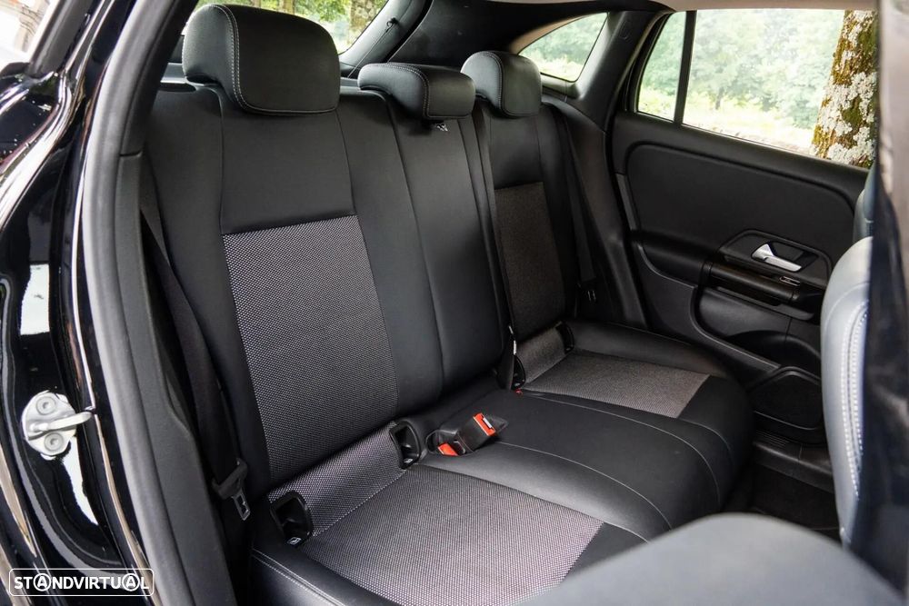 Mercedes-Benz GLA 180 7G-DCT Style - 46