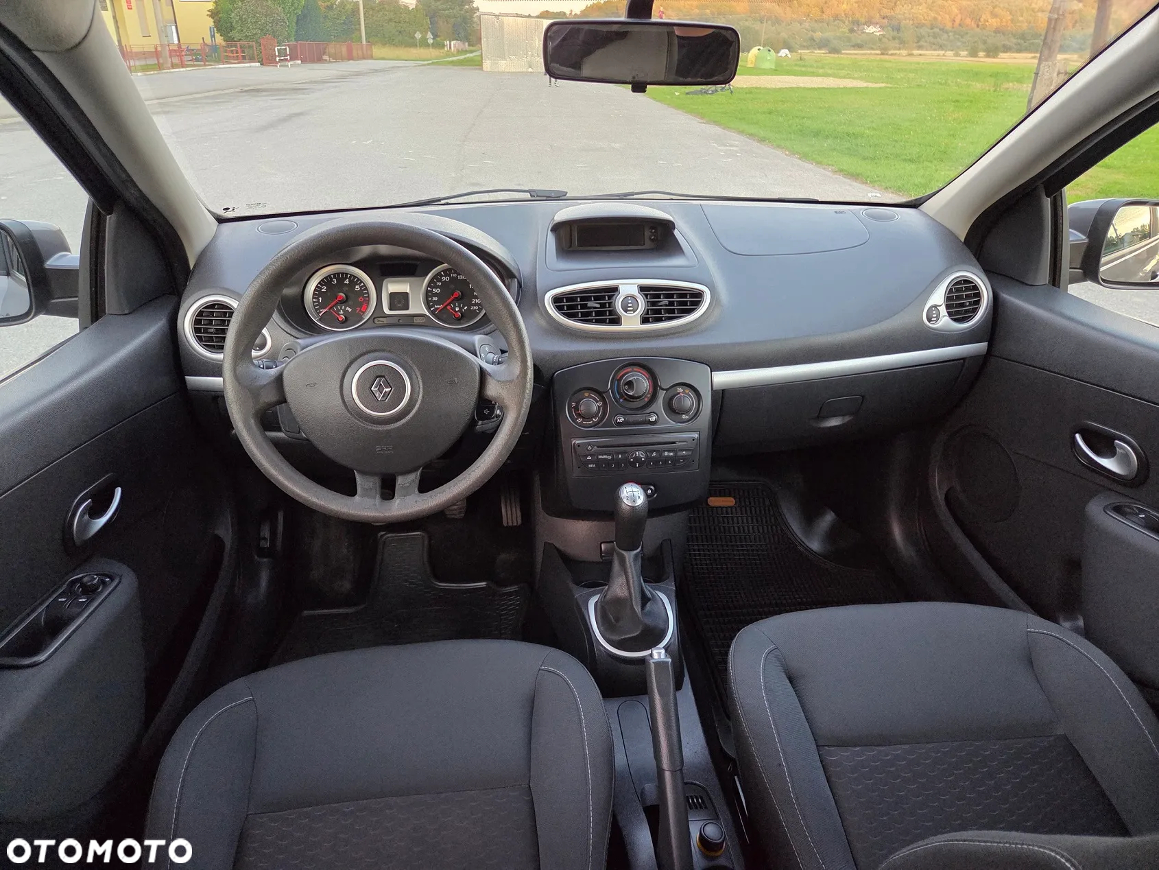 Renault Clio 1.2 16V All Inclusive - 19