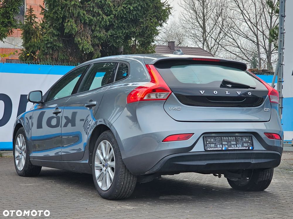 Volvo V40 D2 Momentum - 6