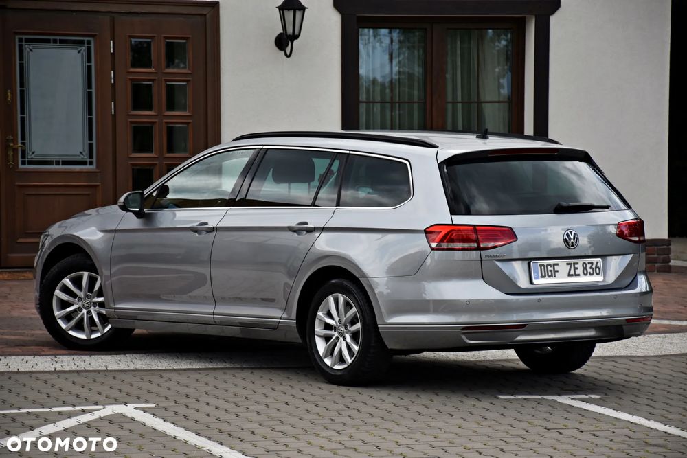 Volkswagen Passat 2.0 TDI SCR DSG Comfortline - 17