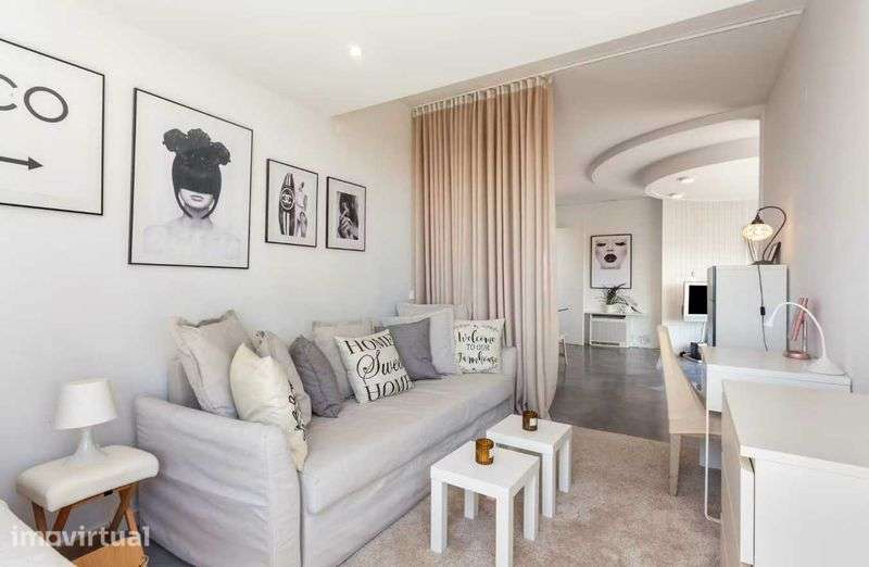 Apartamento T2 moderno em Cascais com vista para a Serra de Sintra - Grande imagem: 4/12