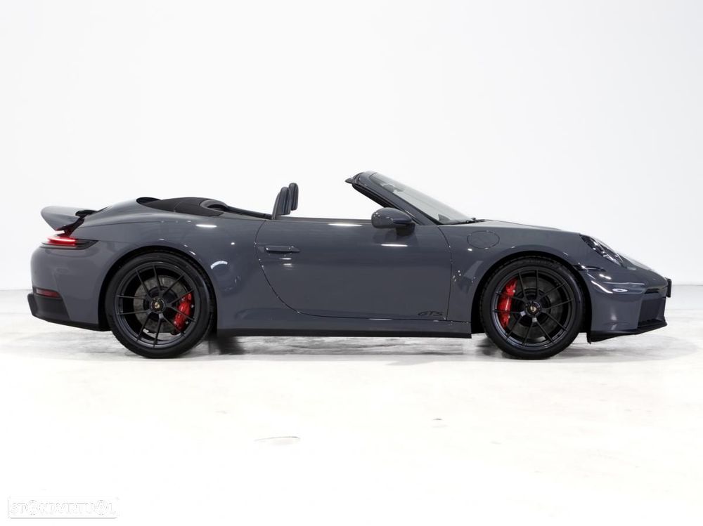 Porsche 911 (992) Carrera 4 GTS - 2