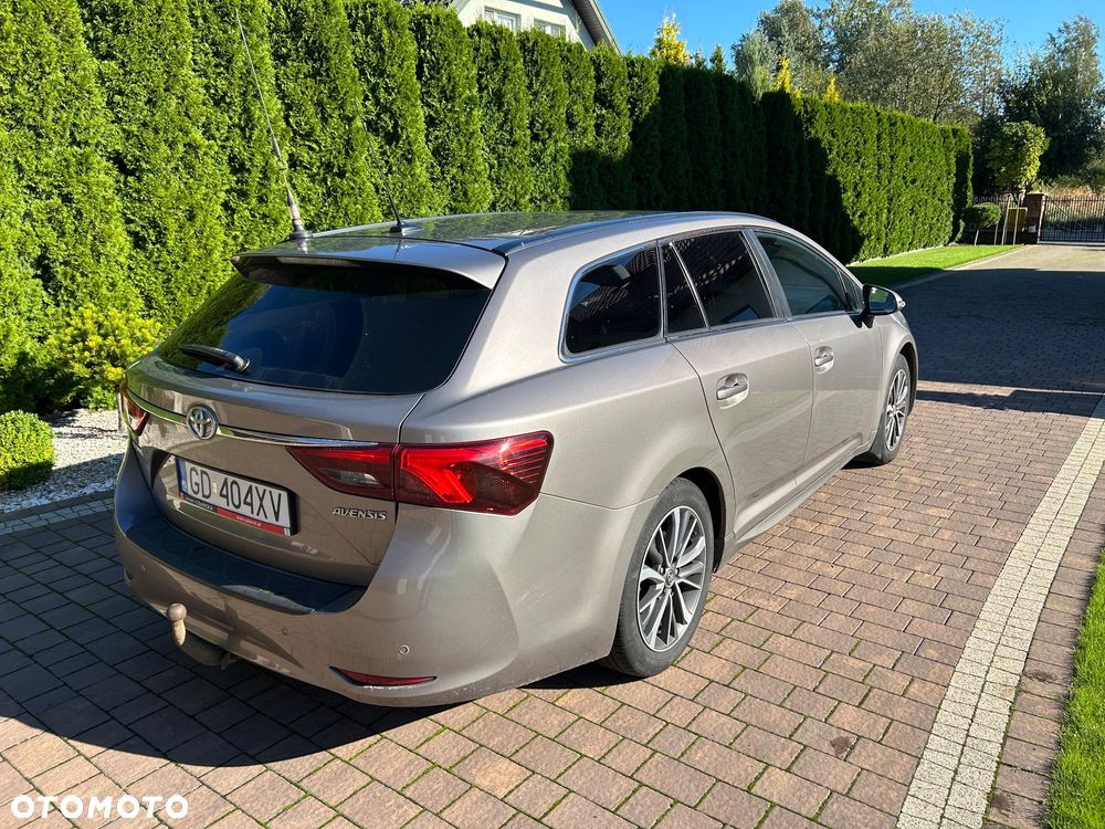 Toyota Avensis 1.8 Prestige - 18