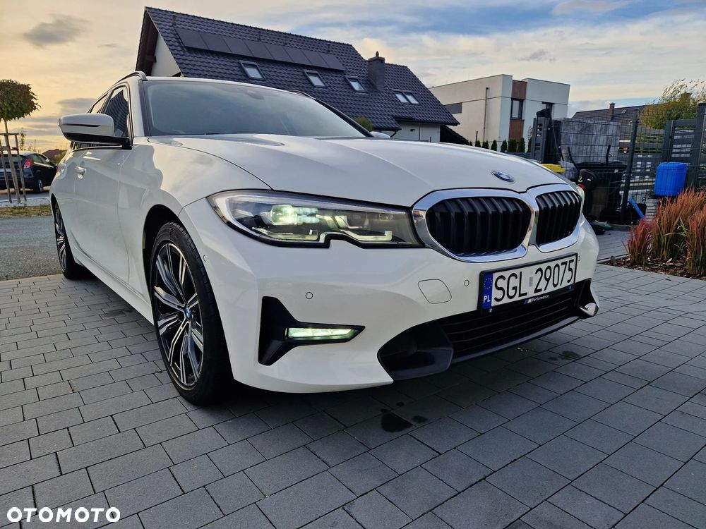 BMW Seria 3 318d Sport Line - 27