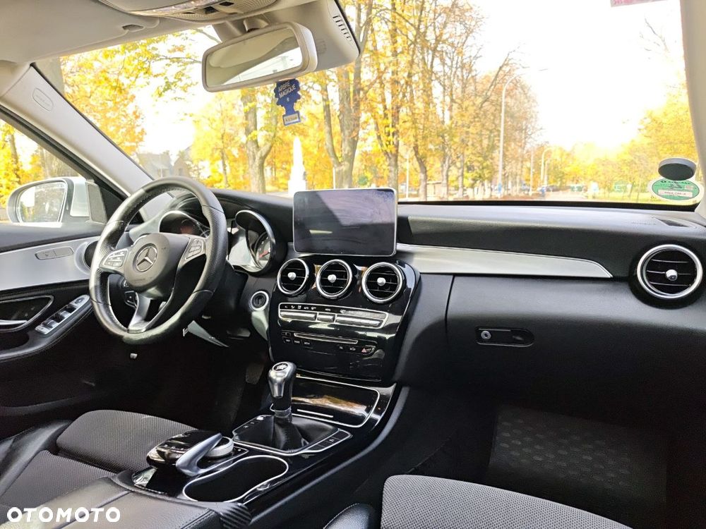 Mercedes-Benz Klasa C 200 Avantgarde - 20