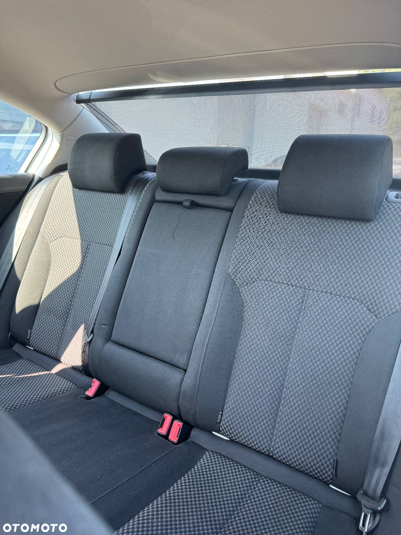 Volkswagen Passat 1.4 TSI BMT Trendline - 16