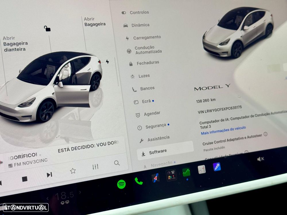 Tesla Model Y Standard Long Range RWD - 12