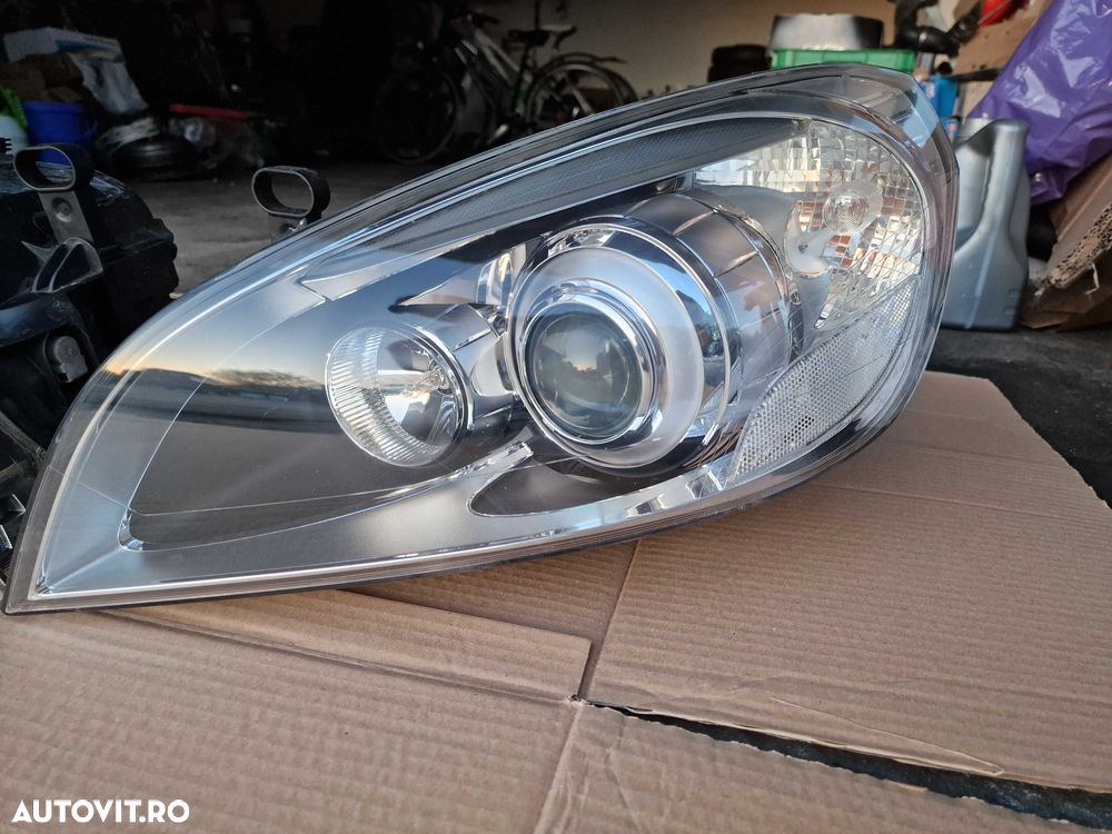 Far Stanga Volvo S60 2010-2014 Xenon 31383064-LH - 1