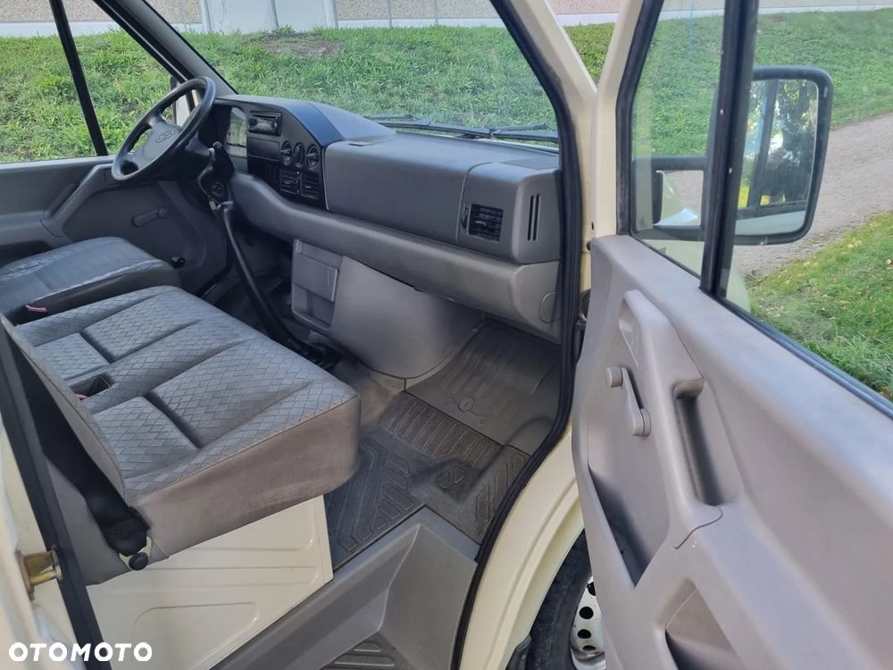 Volkswagen LT - 9