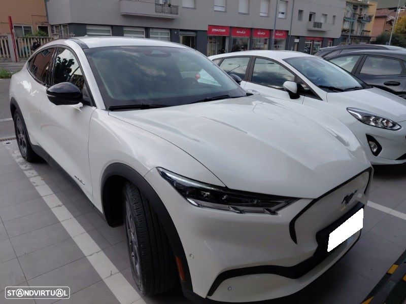 Ford Mustang Mach-E - 1