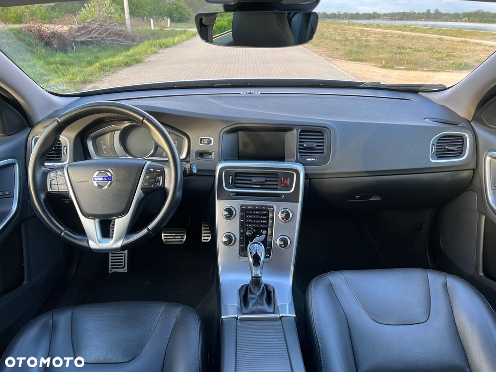 Volvo V60 Cross Country D3 Geartronic Summum - 24