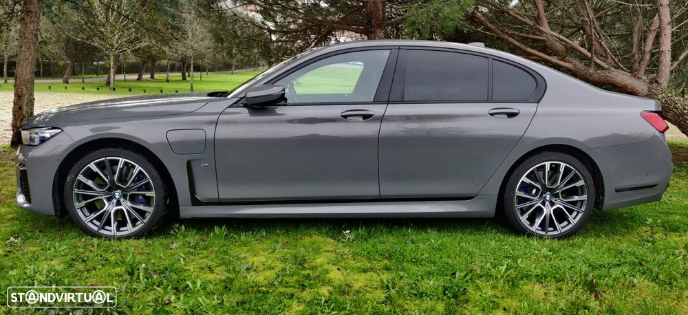 BMW 745 e iPerformance Pack M Auto - 9