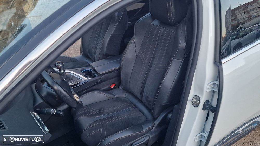 Peugeot 5008 1.5 BlueHDi GT - 30