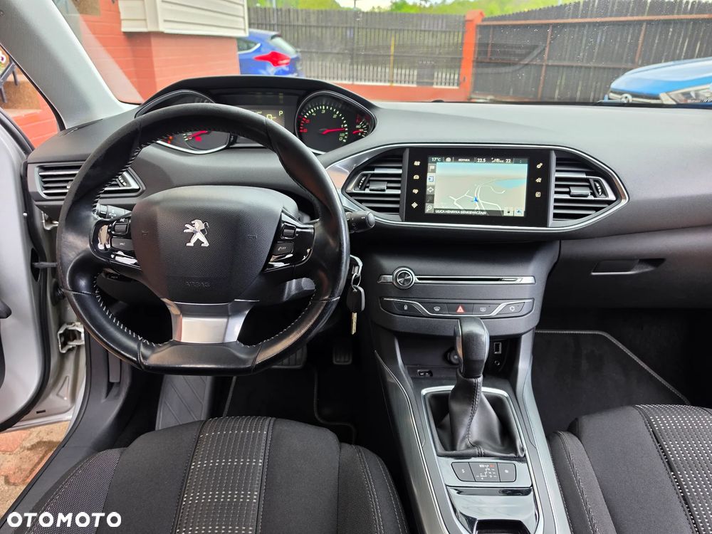 Peugeot 308 BlueHDi 150 EAT6 Stop & Start Business-Line - 26