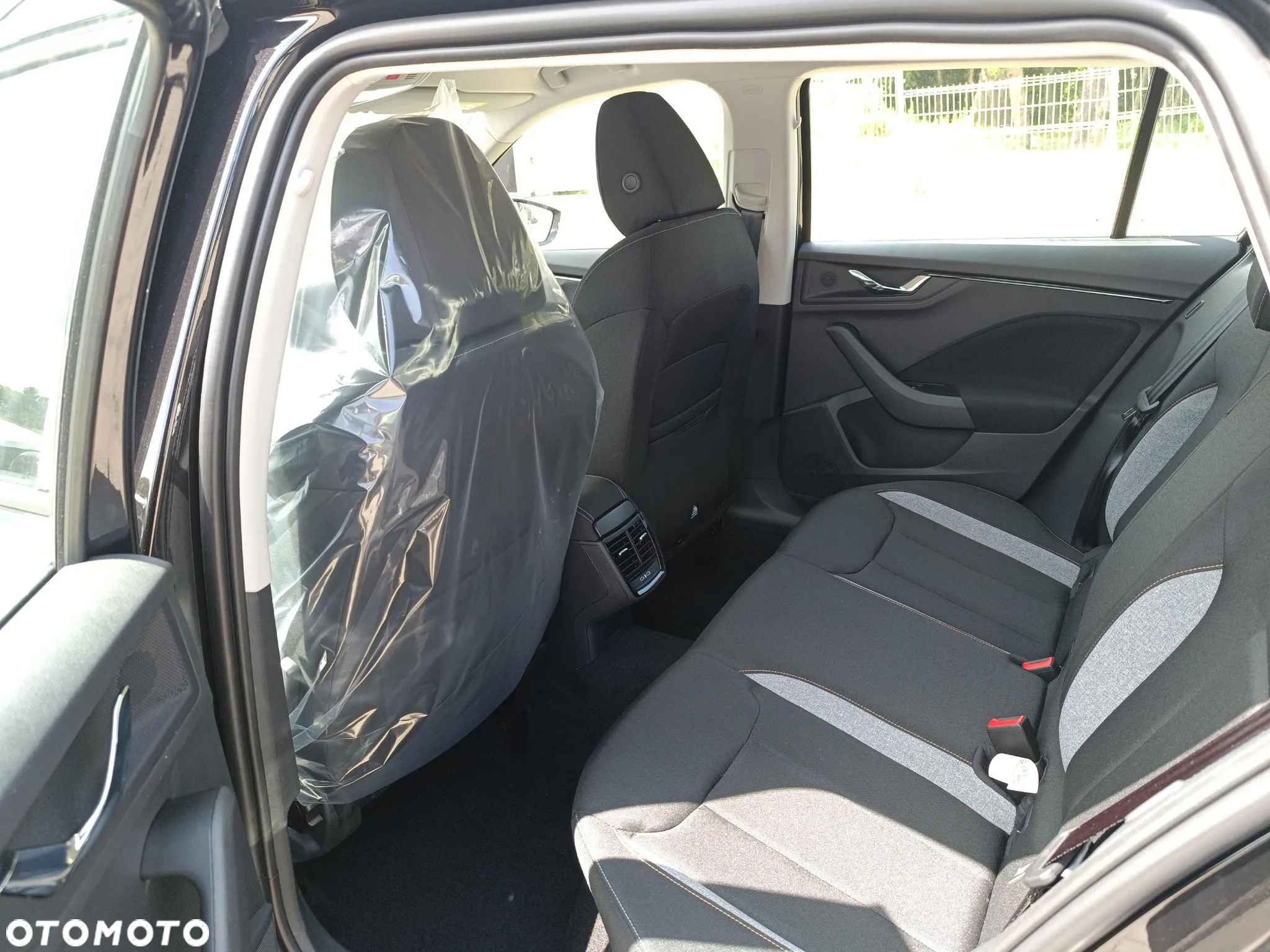 Skoda Kamiq 1.5 TSI Selection DSG - 10
