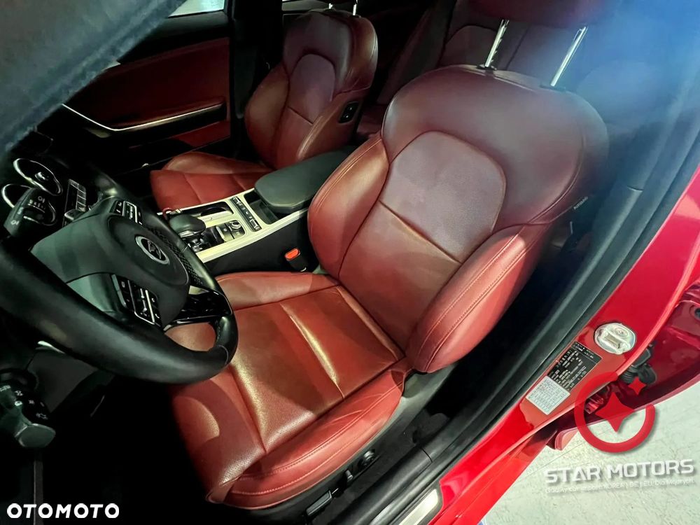Kia Stinger - 13