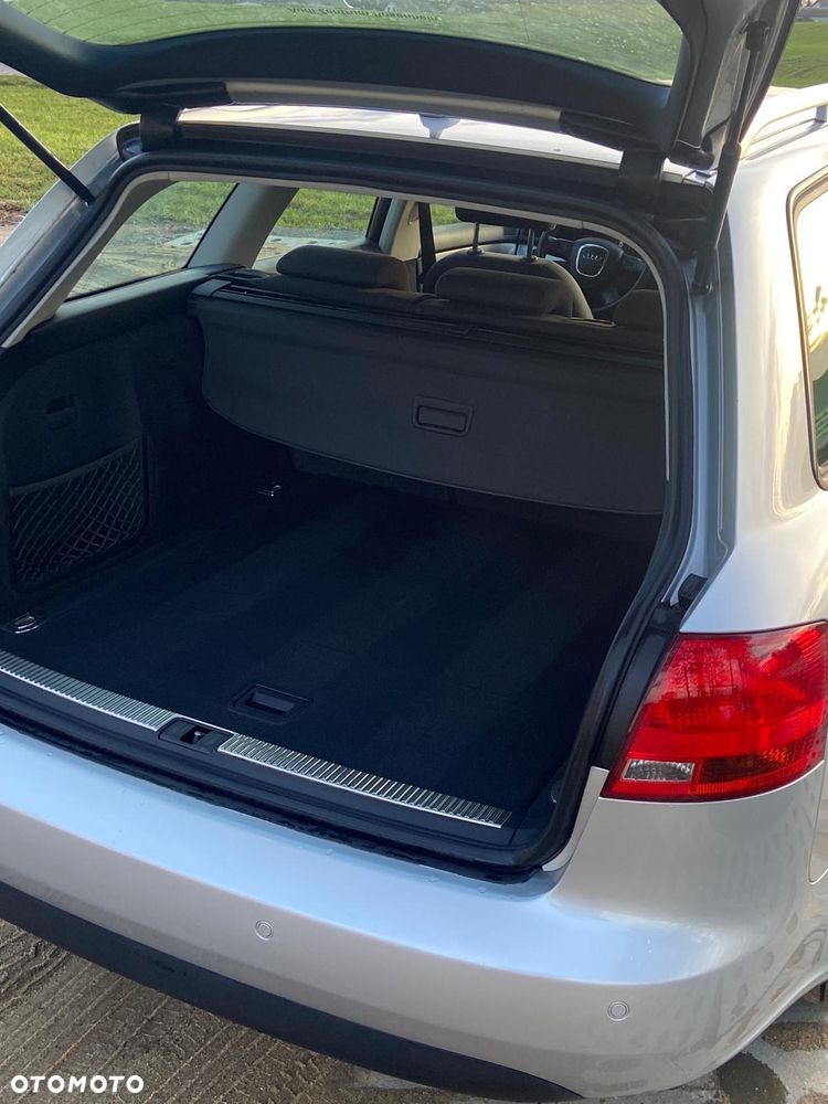 Audi A4 Avant - 16