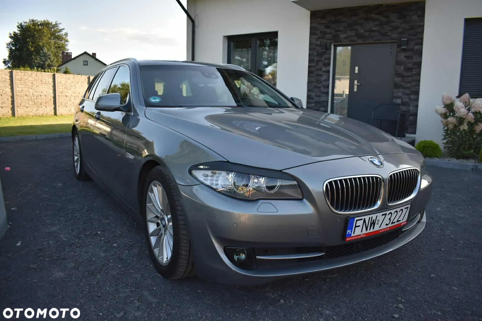 BMW Seria 5 520d Touring - 2