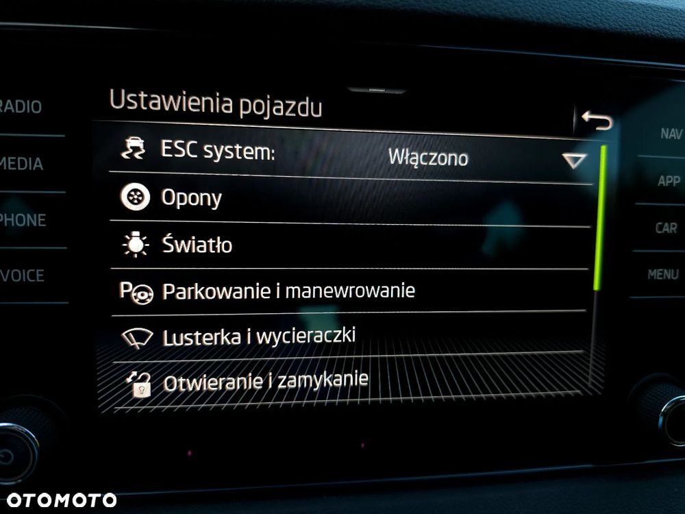 Skoda Karoq 1.5 TSI ACT Edition 130 DSG - 35