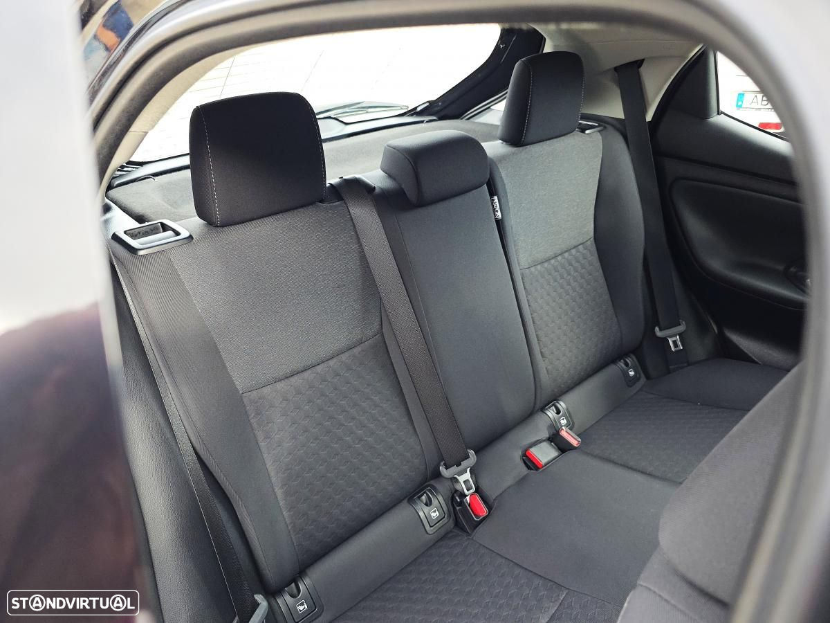 Toyota Yaris 1.0 VVT-i Comfort Plus - 36
