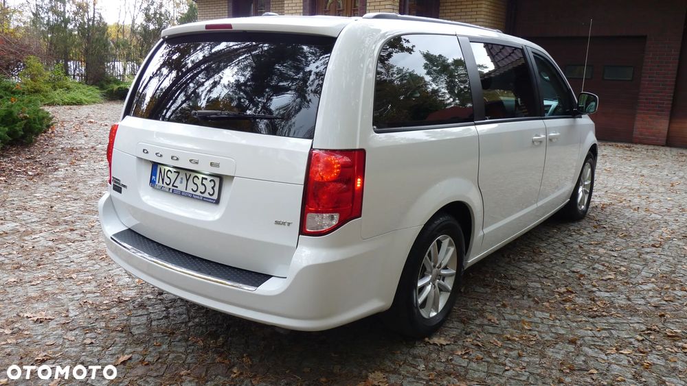 Dodge Grand Caravan - 6