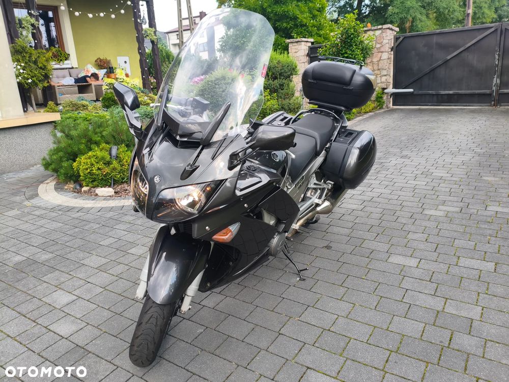 Yamaha FJR - 9