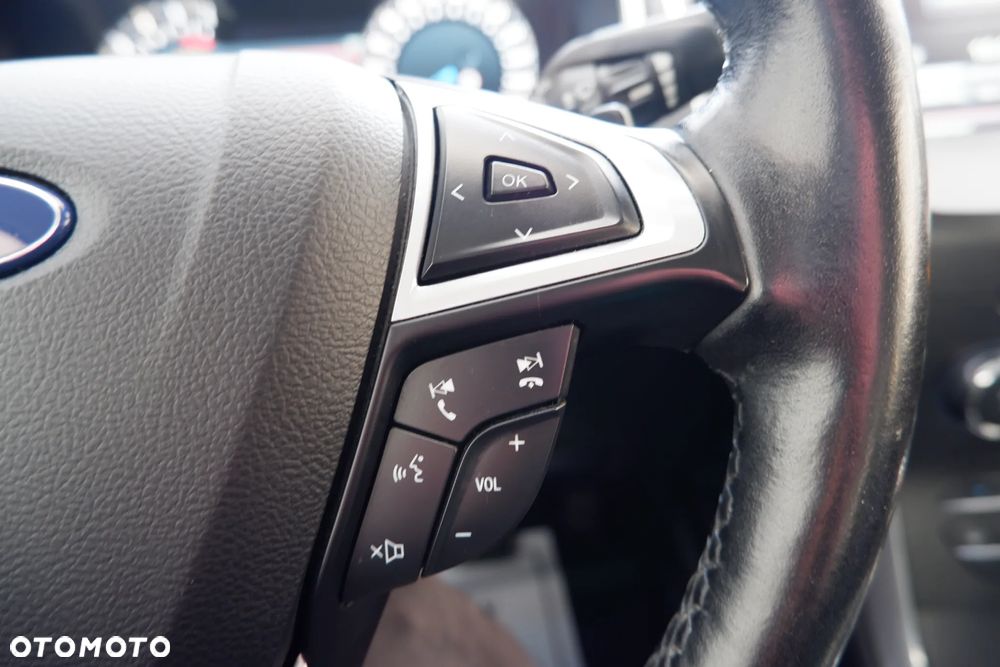 Ford S-Max - 21