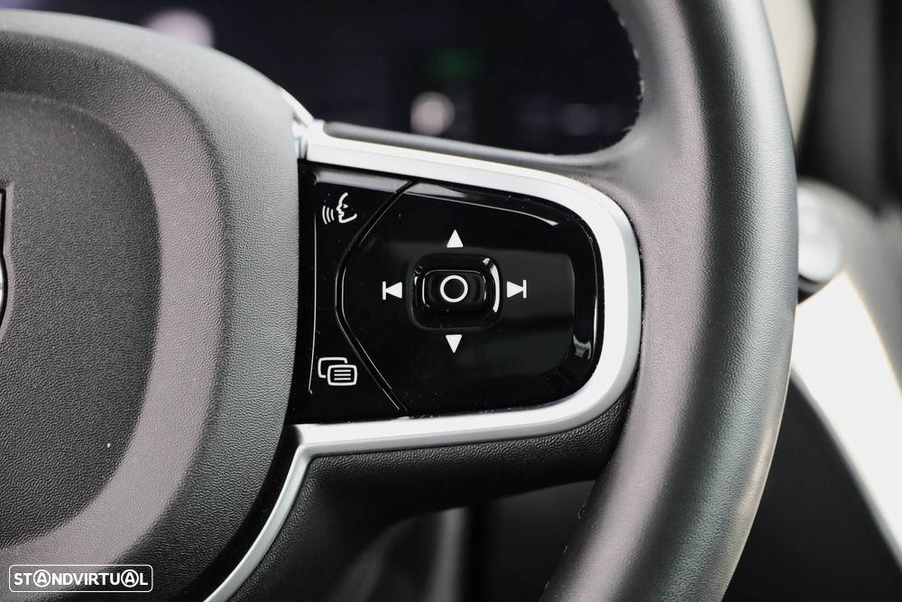 Volvo XC 60 2.0 T6 PHEV Black Edition AWD - 30