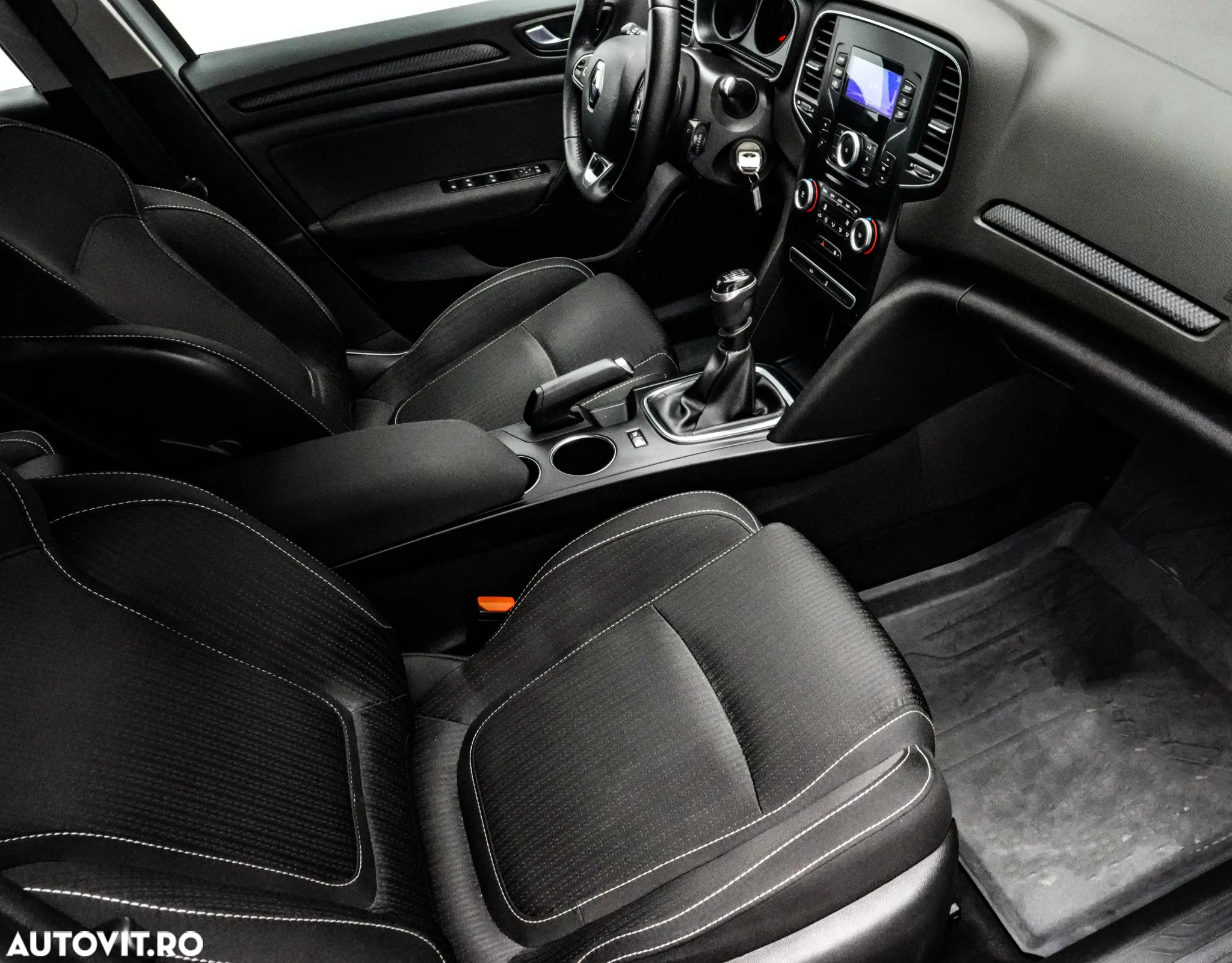 Renault Megane Blue dCi 116 Life - 10