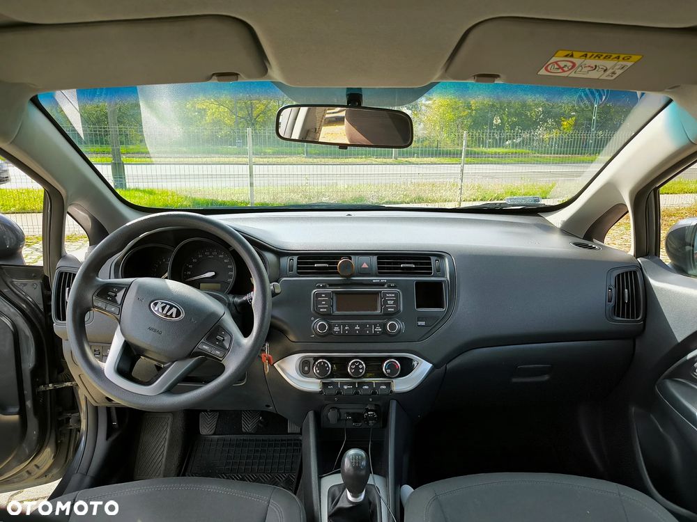 Kia Rio 1.4 M - 7