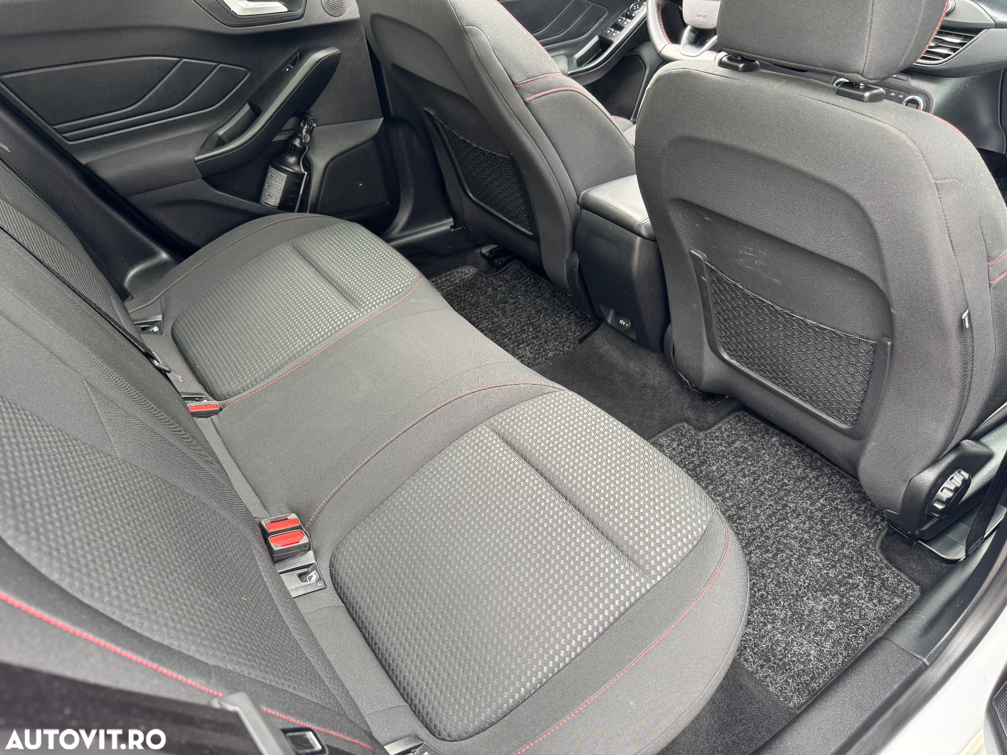 Ford Focus 1.5 EcoBlue ST Line Business - 20