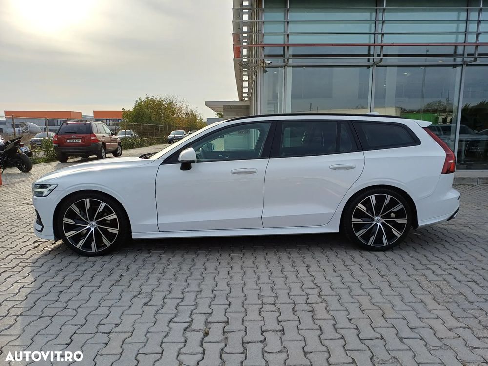 Volvo V60 B4 MHEV AT8 FWD Momentum - 4