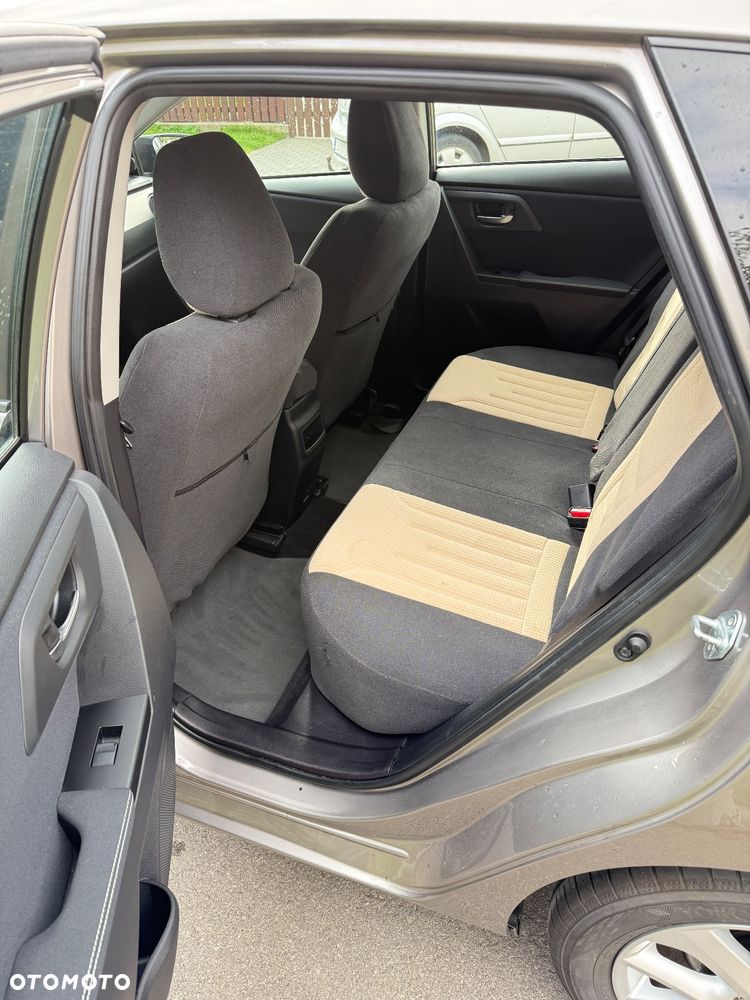 Toyota Auris 1.6 Comfort - 6