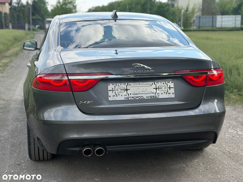 Jaguar XF 2.0 i4D Portfolio - 18