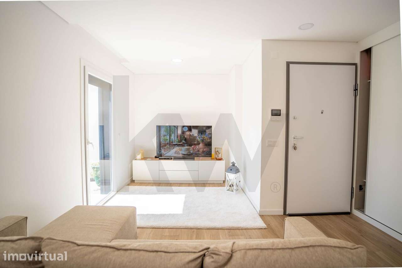 Apartamento T2 Moderno no Centro do Fundão com Vista para a Serra da E - Grande imagem: 4/47